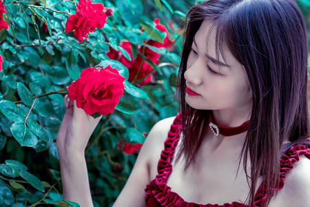 挣钱顾家两不误 云南红河创新“家门口”就业模式